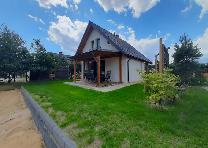 Dom Geografow 펜션 스보르네가치에