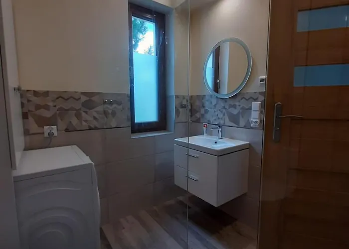 Dom Geografow * 스보르네가치에